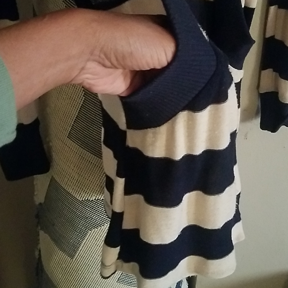 Cardigan - Picture 2 of 2